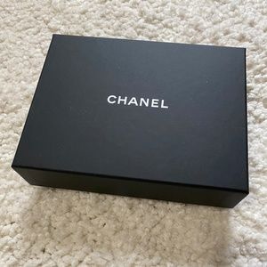 Chanel box
